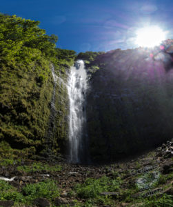 20150721 - panorama -  hawaii day big waterfall