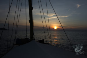 komodo ikan biru boats