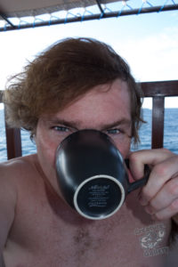 komodo ikan biru people