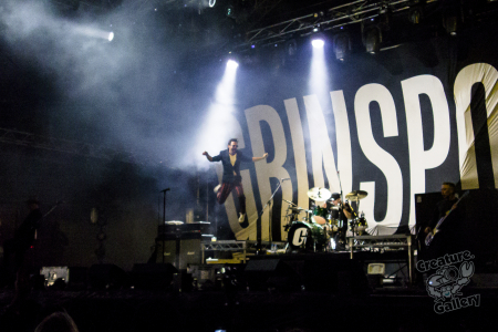 Phil Jamieson from Grinspoon jumps off podium at Spring Loaded 2021