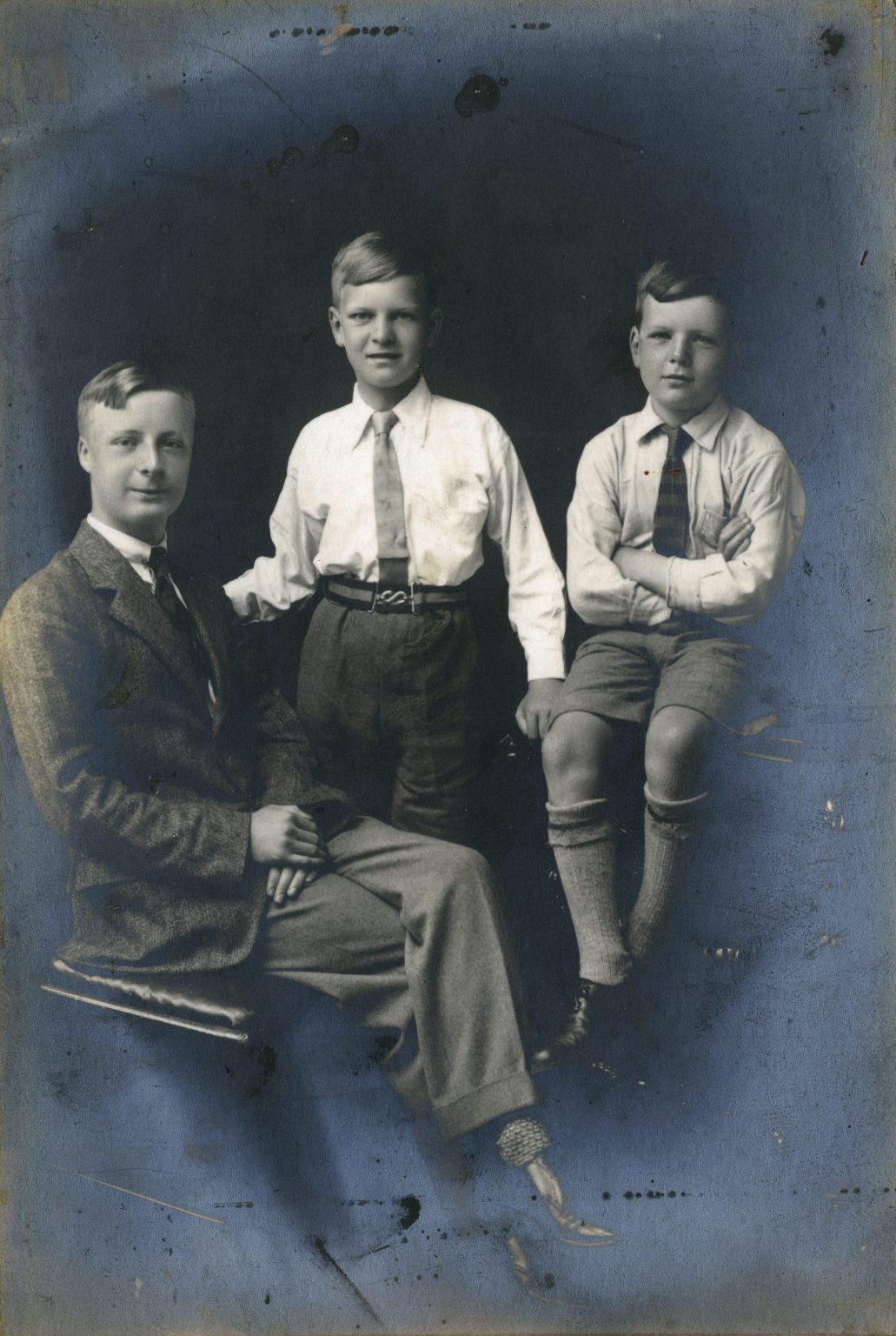 19230101 paddy right brother and pop