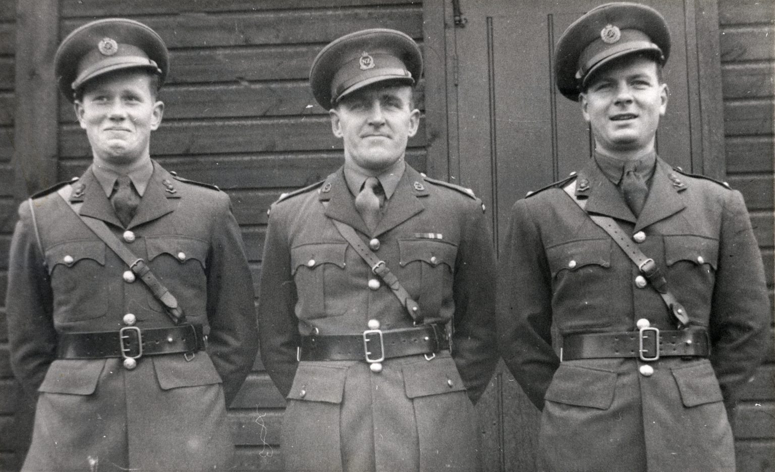 19411101 paddy on right with two mates