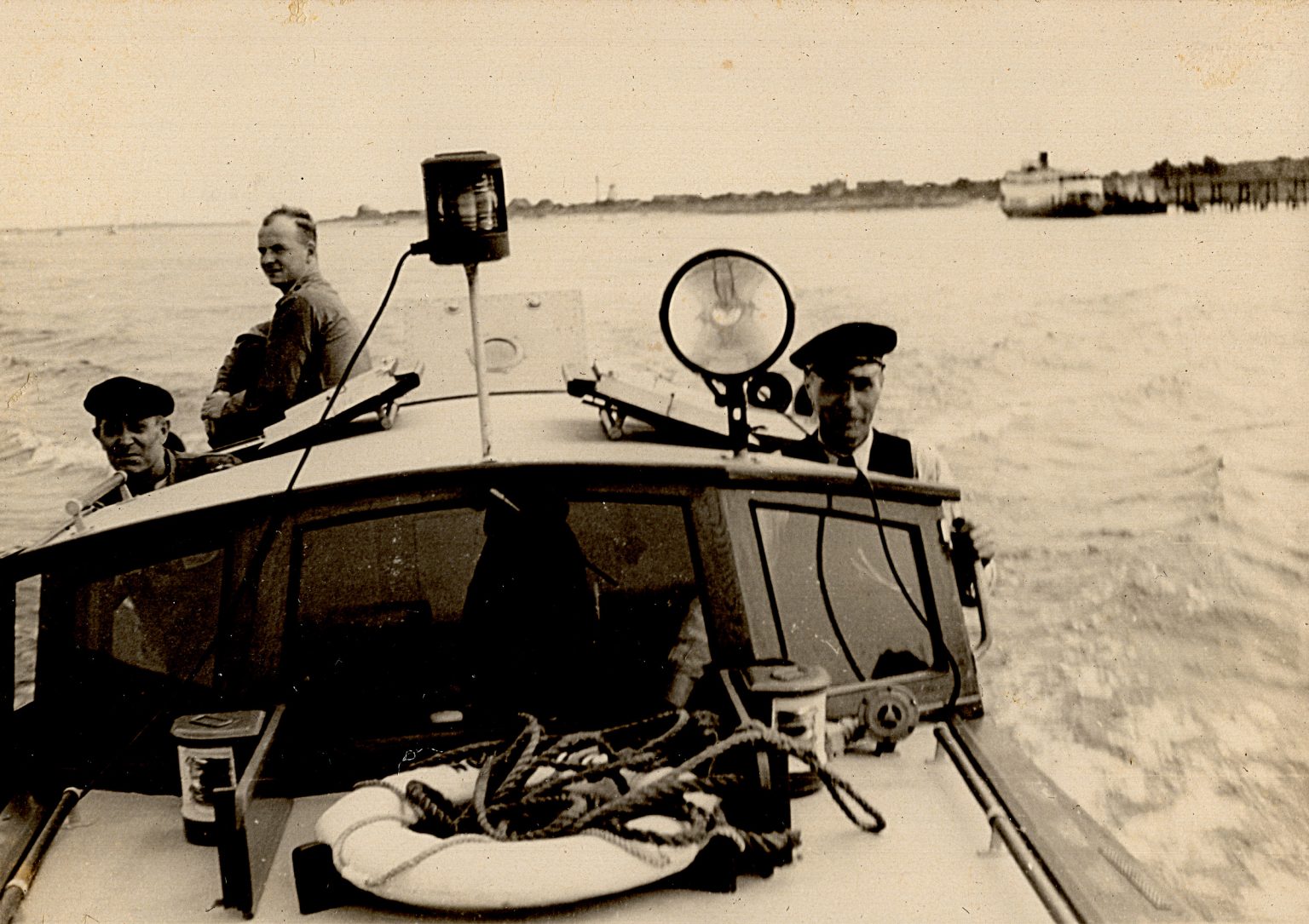 000002 paddys photos - 19440601 110000 paddy recreation1