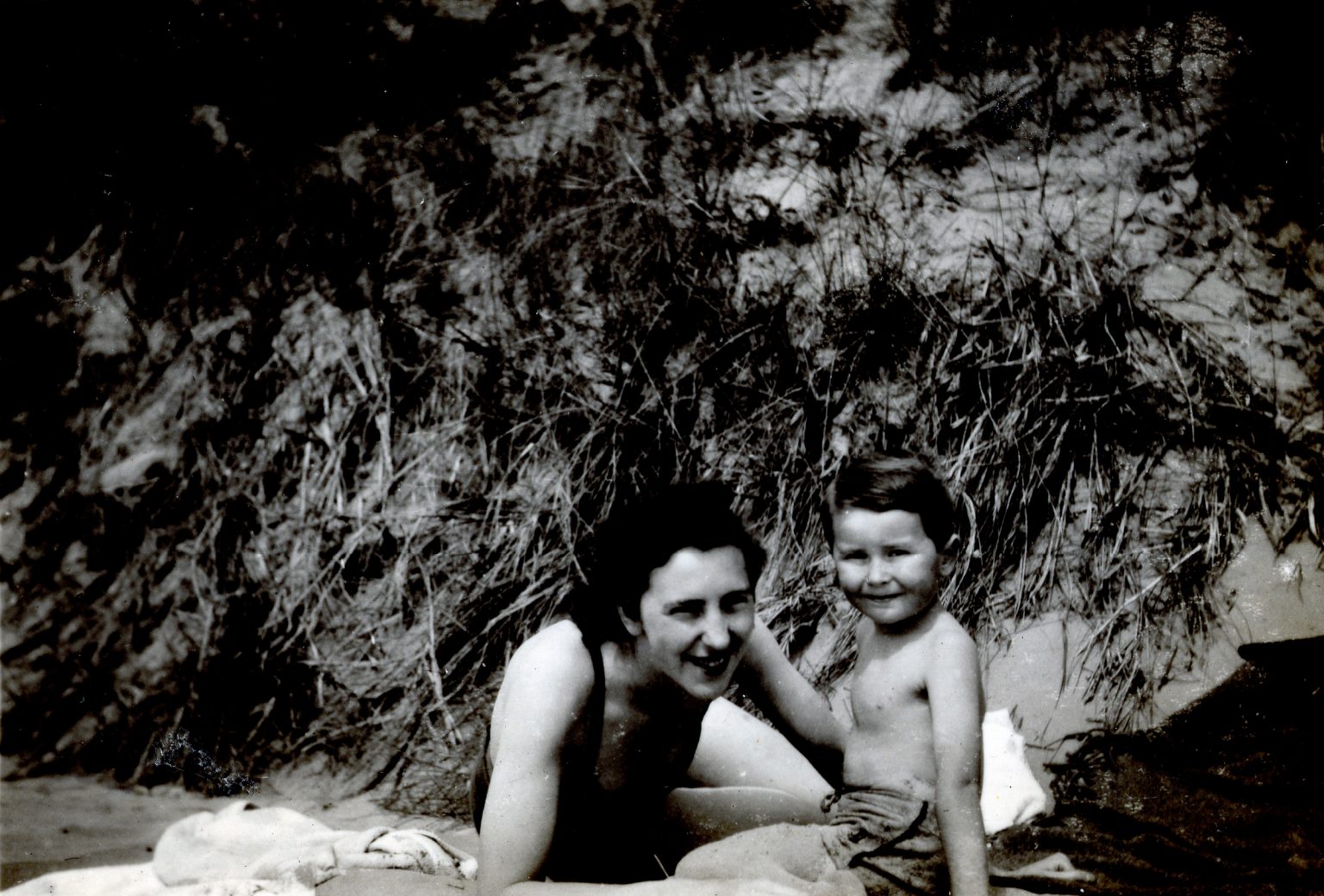 000002 paddys photos - 19440601 110000 paddy wyn alan