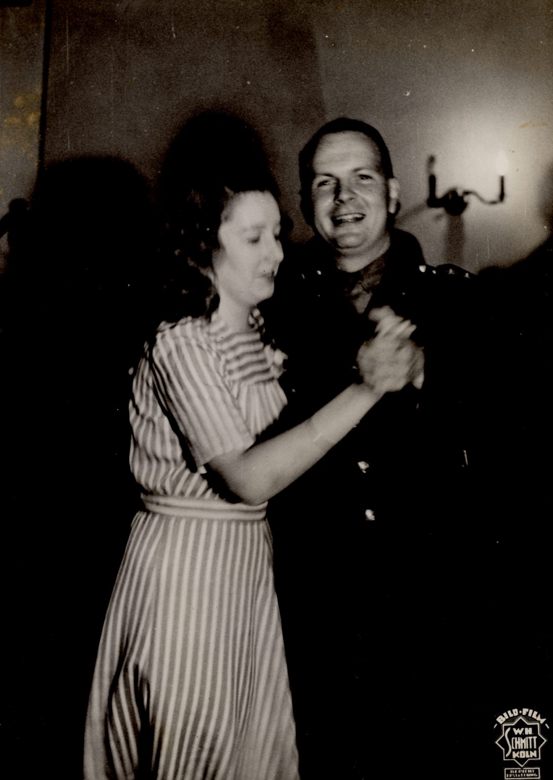 000002 paddys photos - 19470601 110000 paddy hamburg farewell party4