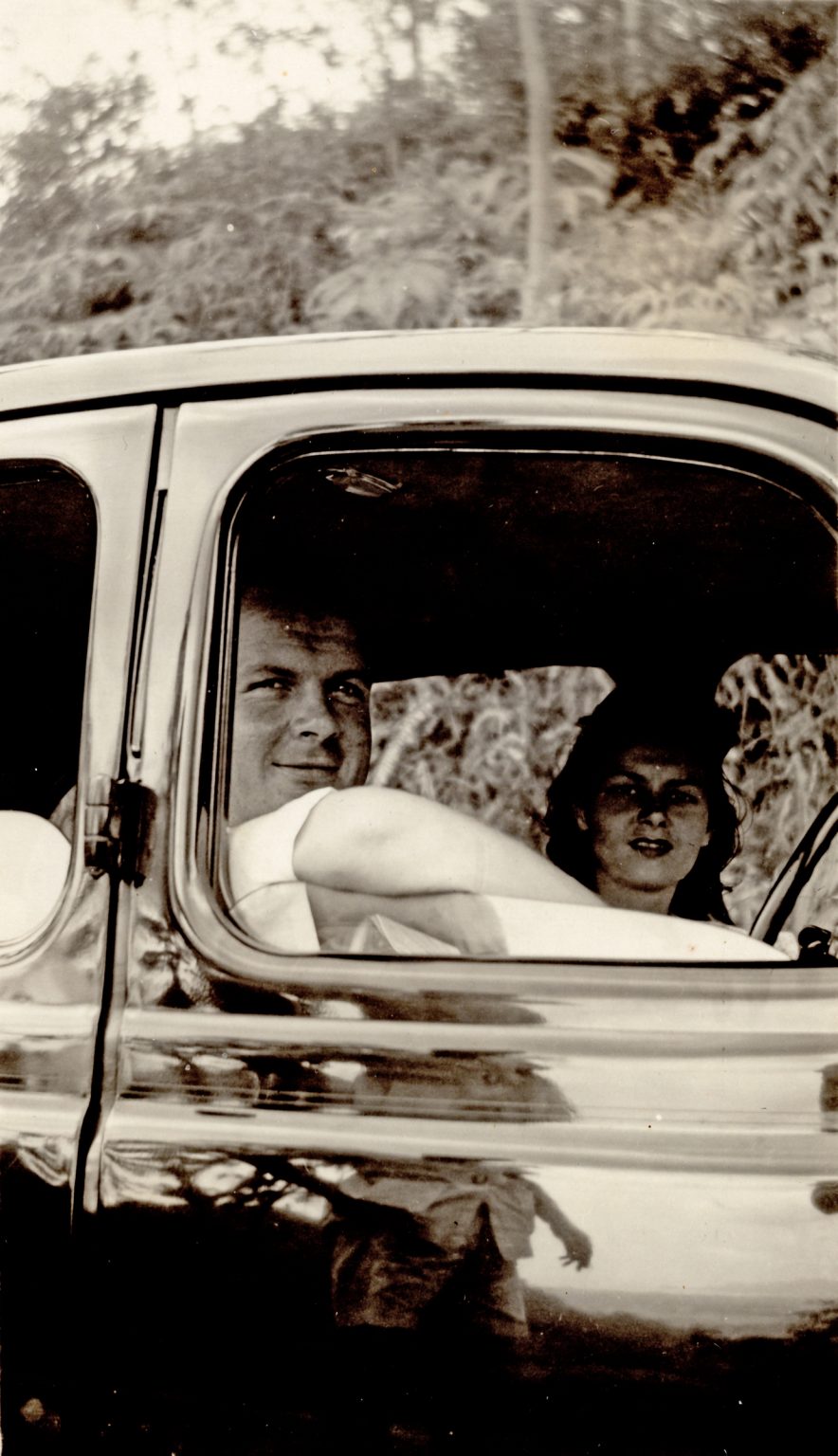 000002 paddys photos - 19480601 110000 paddy penang in car