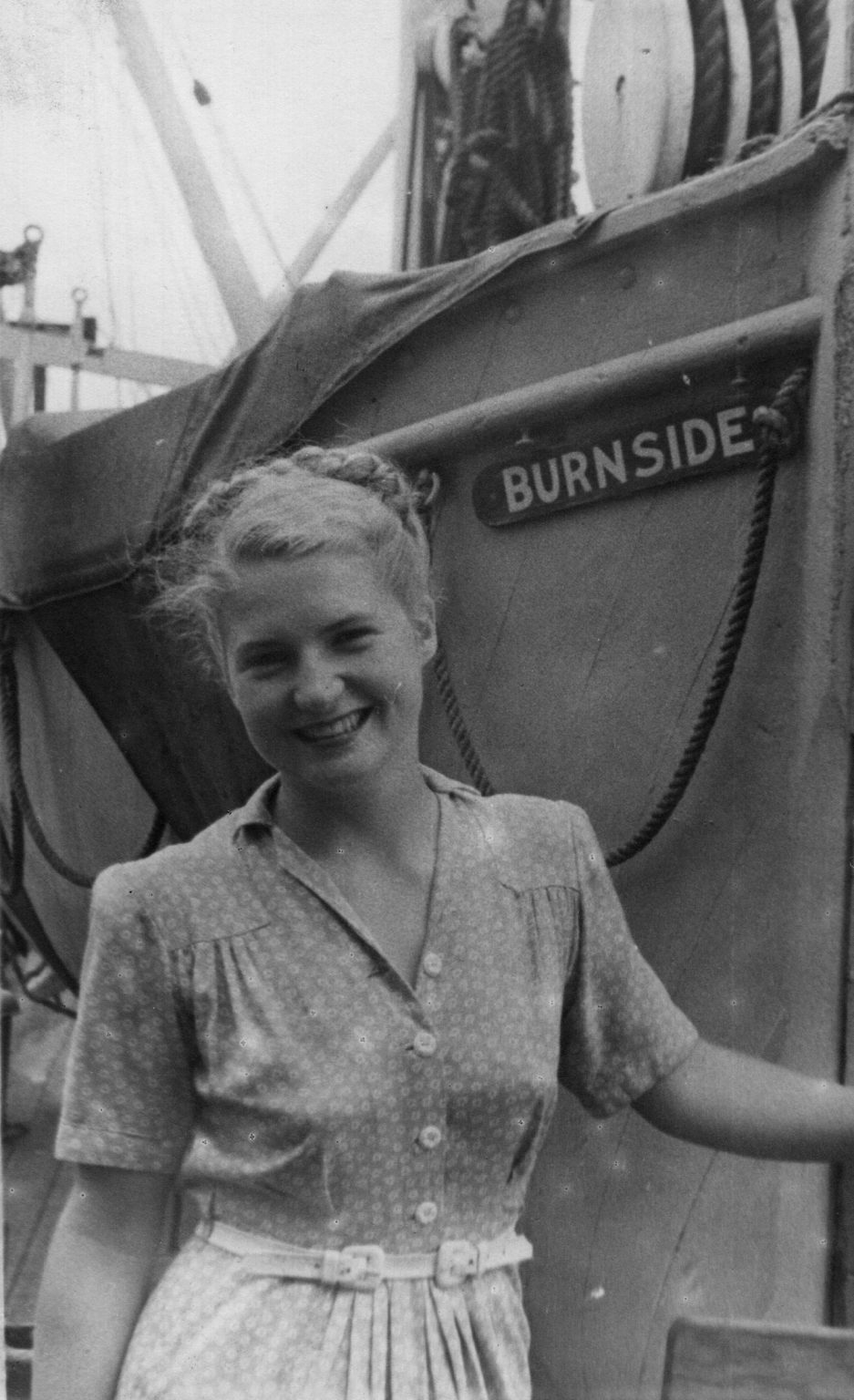 19511210 jill on burnside boat