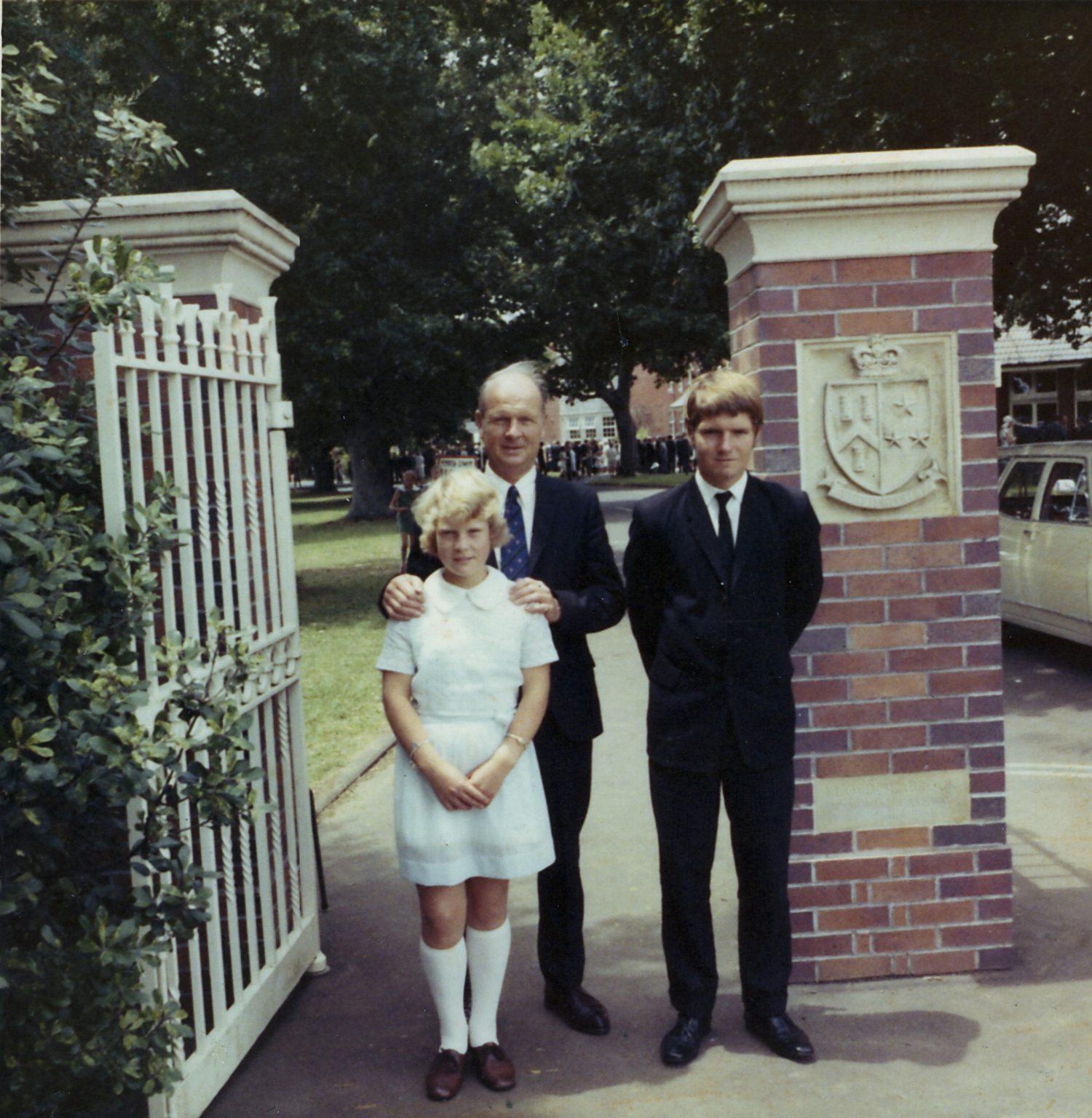 19700101 christine paddy unhappy phil at school