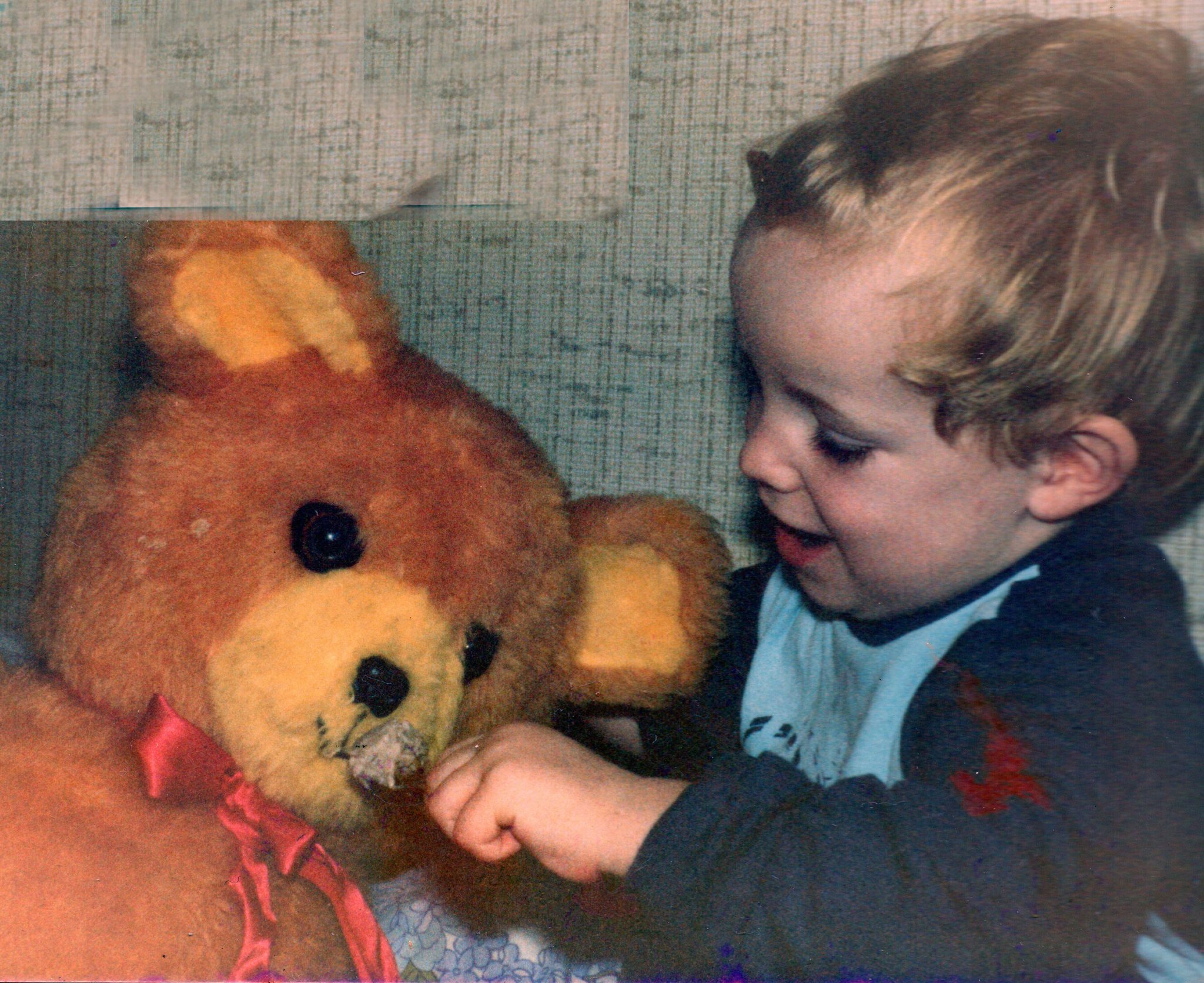19820612 000001 teddy bear