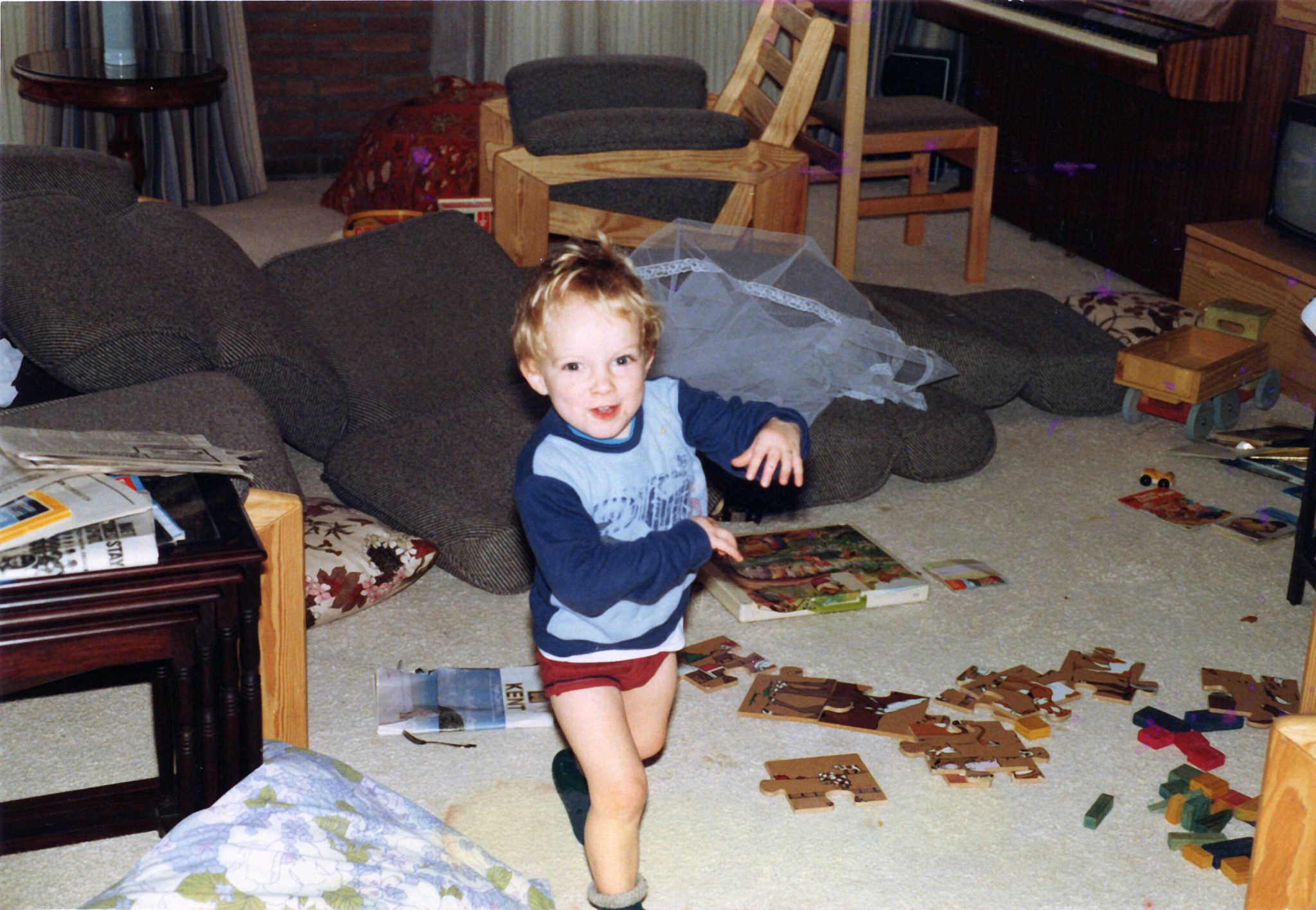 19830505 000001 play room (aunty photos)