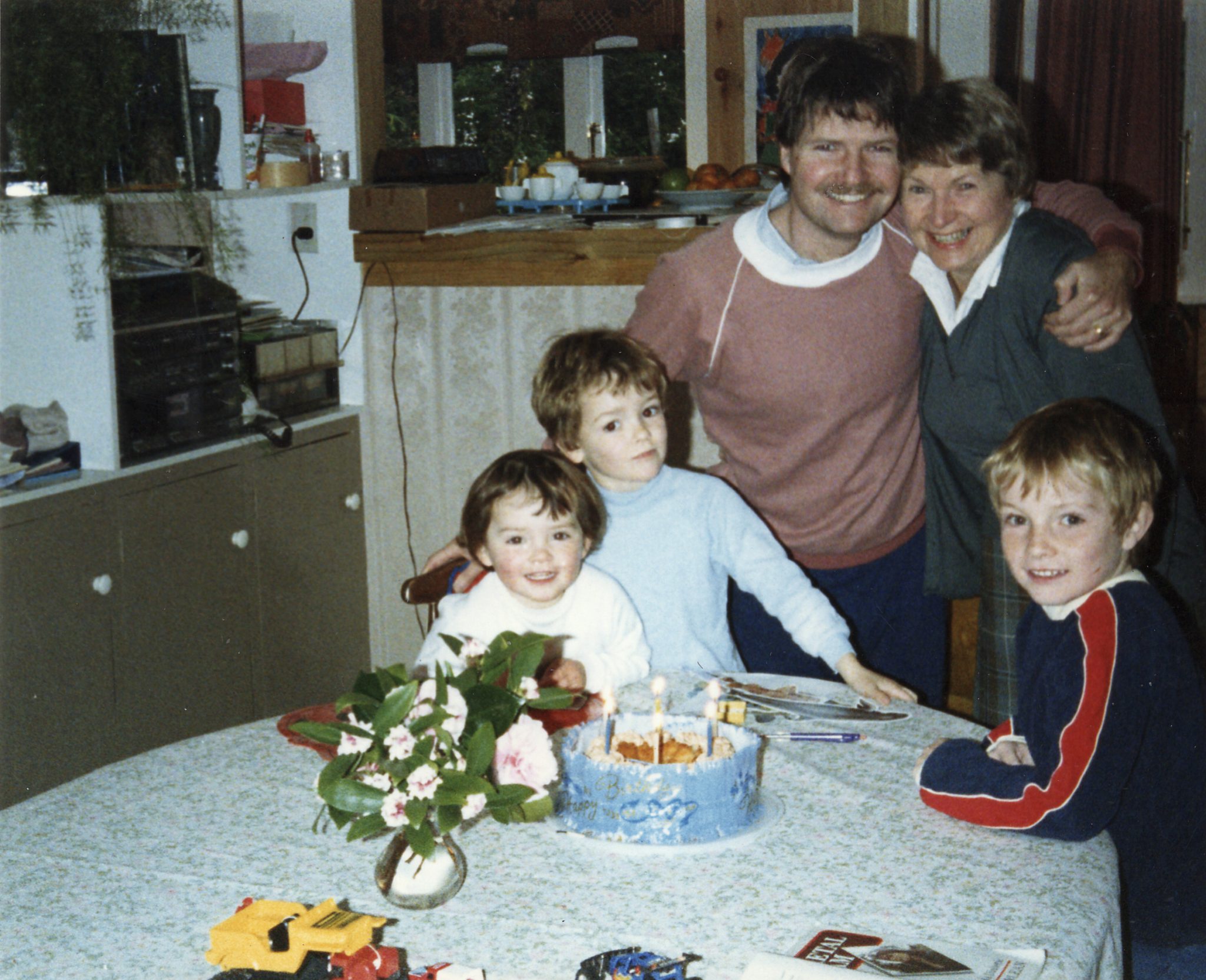 19860101 family with jill in new plymouth