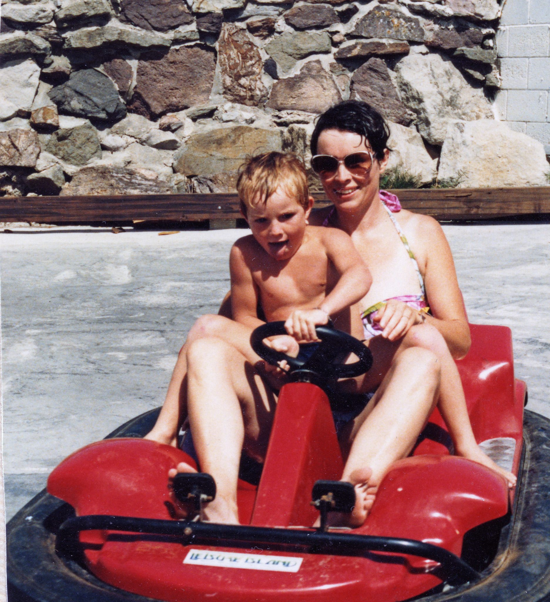 19860125 000001 leisure island