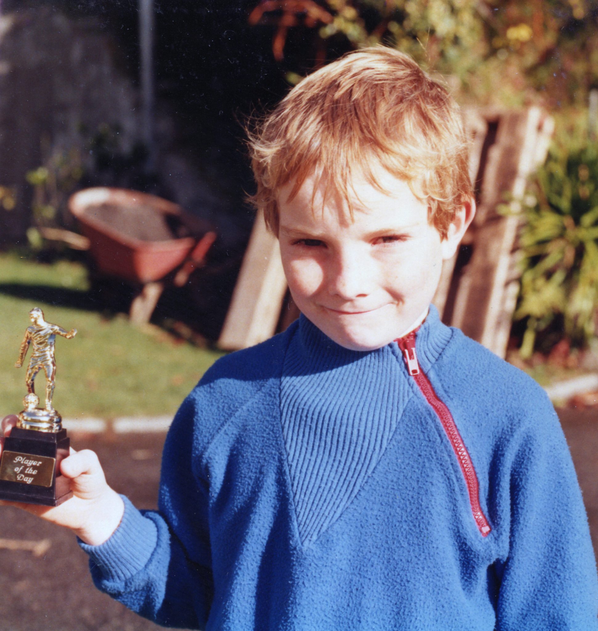 19860702 000001 soccer trophy