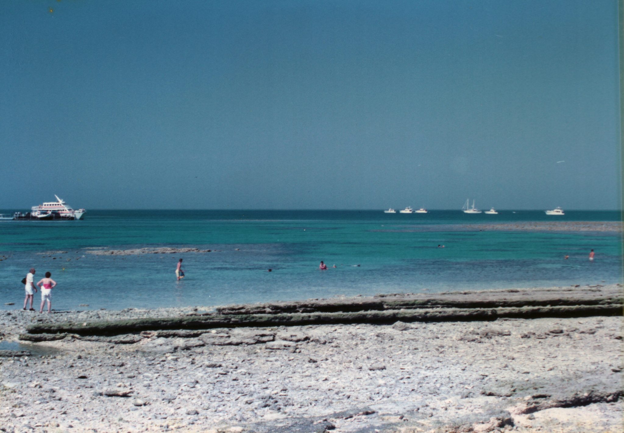 19891210 000001 mon repos beach2