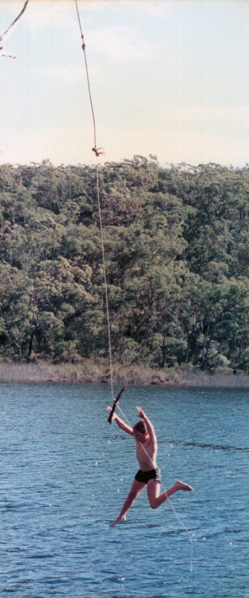 19901111 000001 stradbroke ropeswing