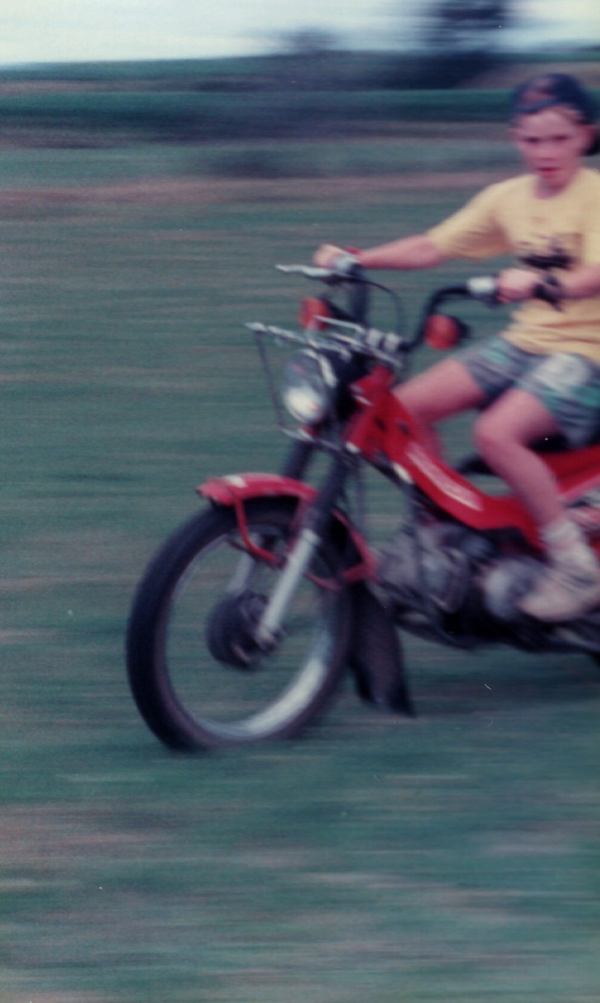 19901220 000001 motorbike