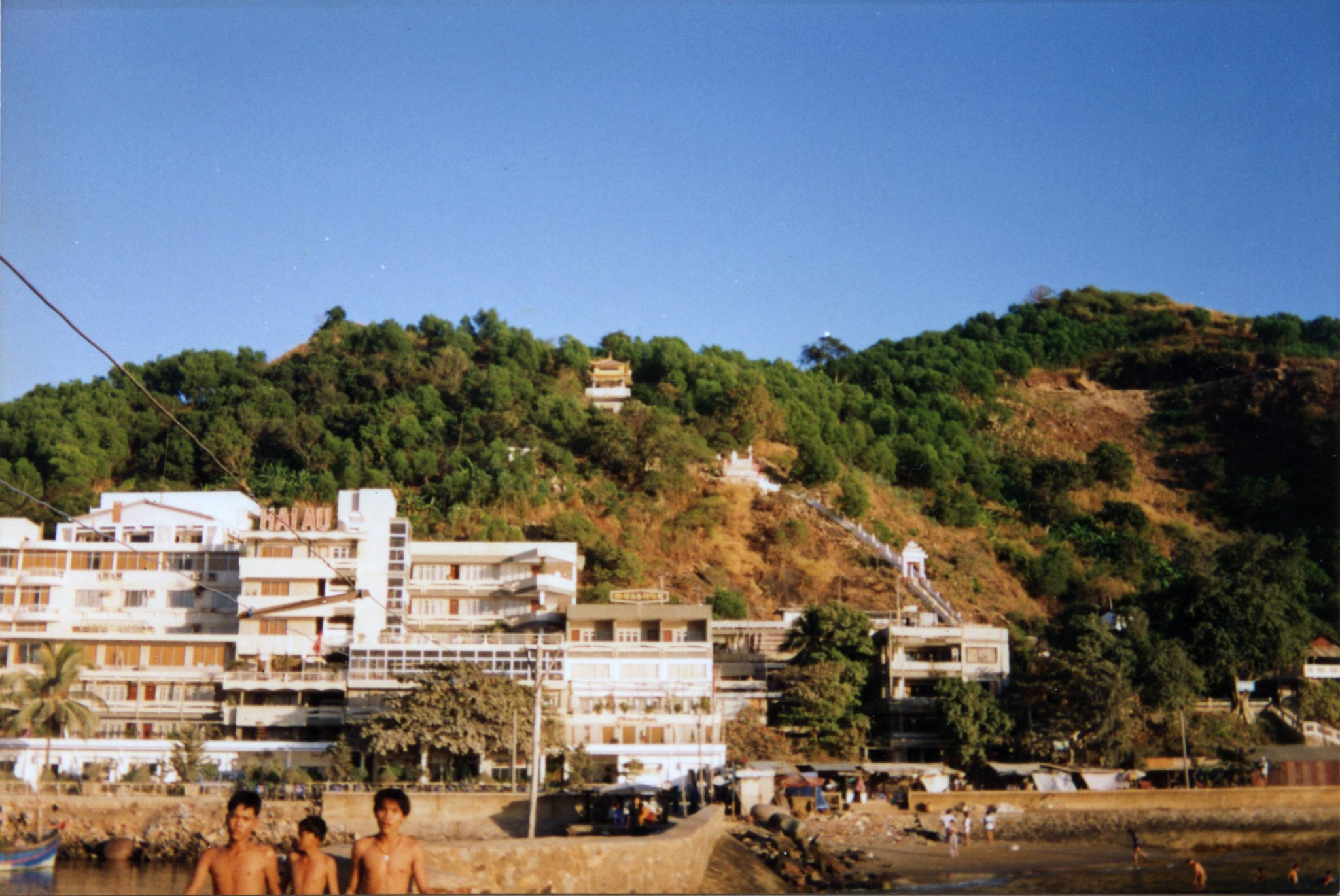 19941228 000001 vung tau hill