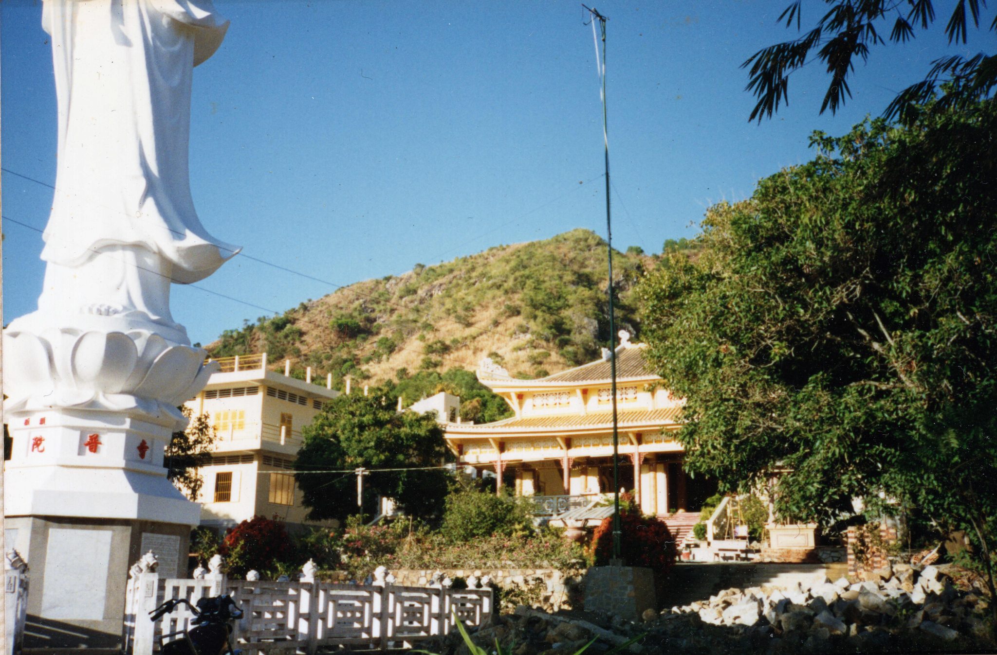 19941228 000001 vung tau mountain