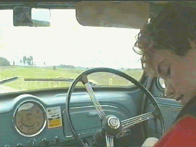 19950917 seatbelt morris minor